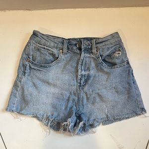 CUTE TARGET DENIM SHORTS!!